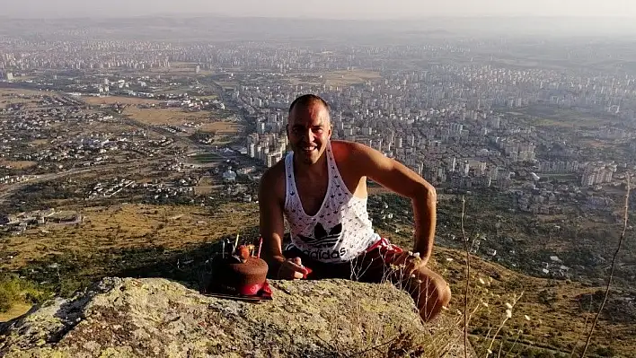 Ali Dağı Zirvede Doğum günü kutlaması