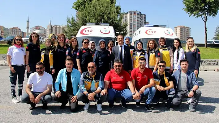 Ambulans sürüş teknikleri eğitimi verildi