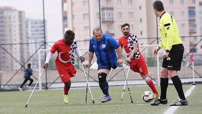 Ampute Futbol Ligi: Kocasinan Anadolu Erciyes Engelliler: 2 - Şişli Yeditepe Engelliler: 1