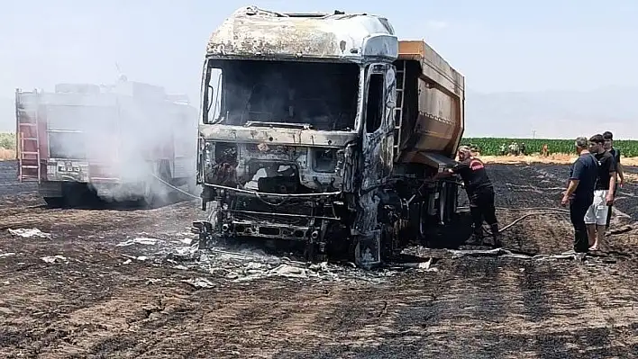Milyonluk TIR kül oldu!