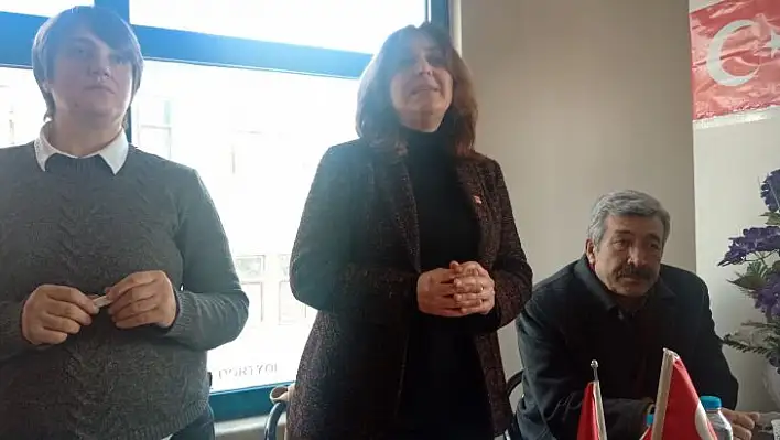 'Ankara'da Bakanlı poz veren, caka satan çok, ama Kayseri'de elde yok, avuçta yok!'