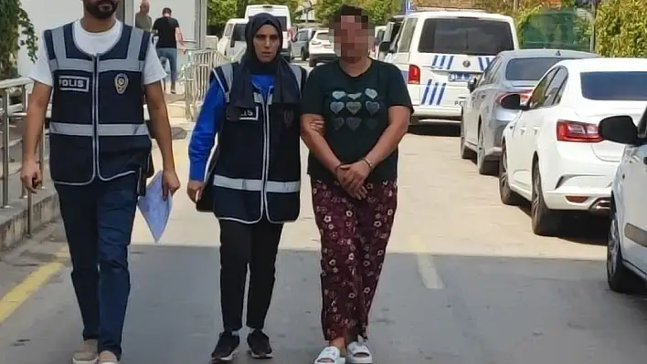 Annesi sokakta bıçakla kovalamıştı! 10 yaşındaki kızı ağlayarak konuştu