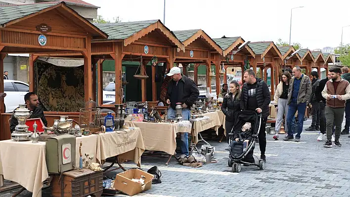 'Antika Pazarı' hız kesmeden devam ediyor