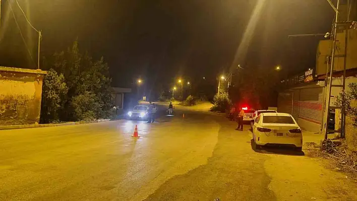 Kozan'da aranan 2 şahıs yakalandı