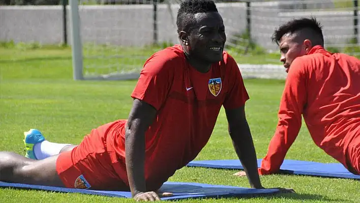 Asamoah Gyan'dan mesaj var