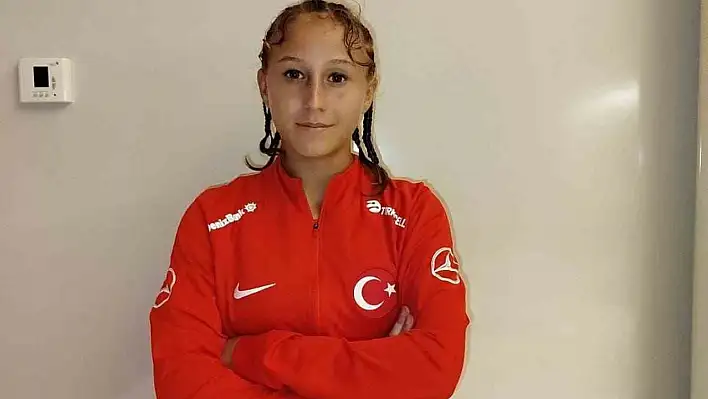 Kayseri Kadın Futbol Kulübü'nden milli takıma transfer