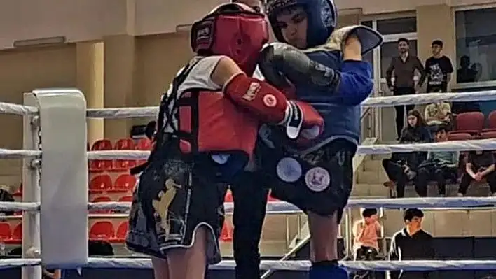 Atatürk ve Türk Gençliği Muaythai Şampiyonası Kayseri'de yapıldı