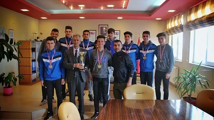 Atletizm yarışmalarında Sare Koleji şampiyon oldu