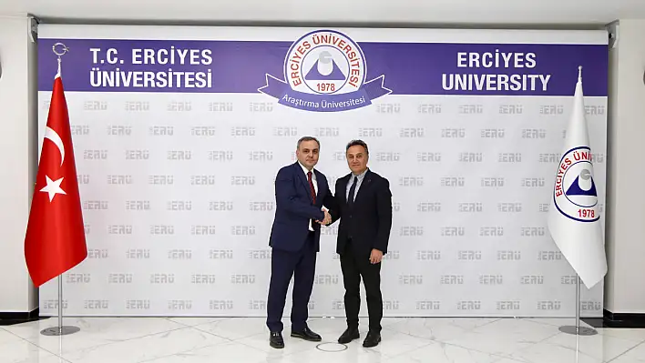 AÜB Üst Kurulu ERÜ'de toplandı, dönem başkanı değişti