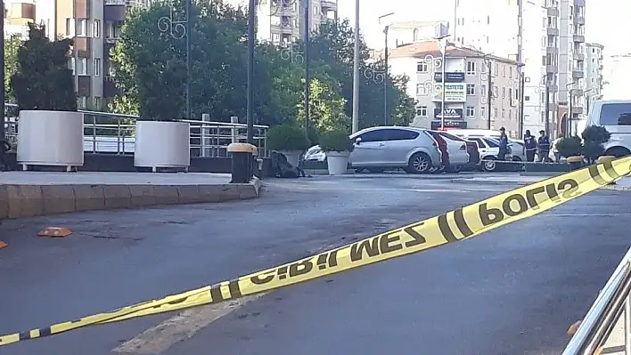 AVM otoparkında şüpheli çanta