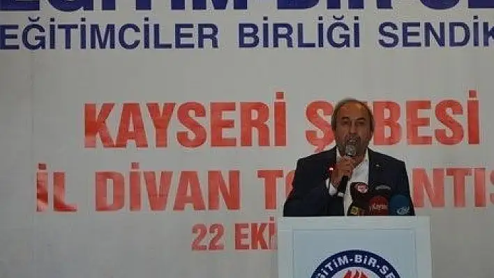 Aydın Kalkan: 'Öğretmen itibarsızlaştırıldı adeta  günah keçisi seçildi'