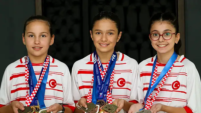 Badminton milli takımı gururumuz oldu