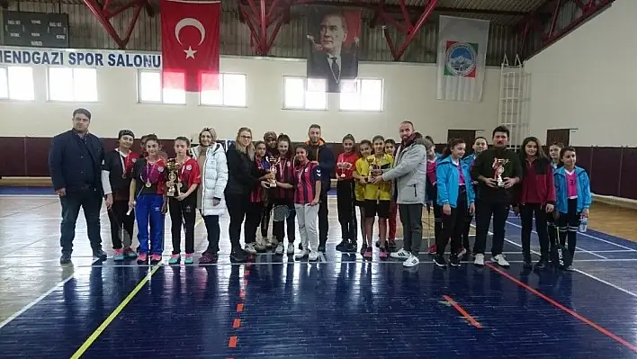 Badminton Yıldız Kadınlar İl Birinciliği Tamamlandı
