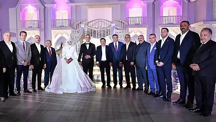 Bağlamış ailesinin mutlu günü