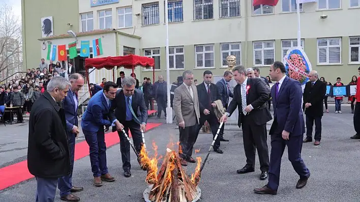 Baharın başlangıcı nevruz Talas'ta coşkuyla kutlandı