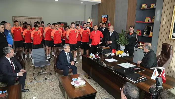 Bakan Özhaseki'den Kayserispor'a ziyaret