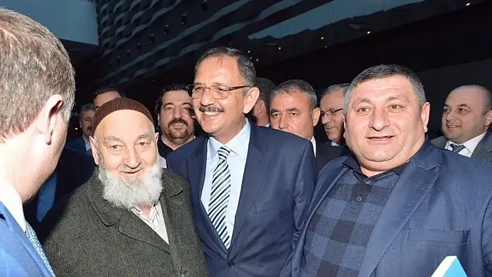 Bakan Özhaseki Kayseri ve Nevşehir Dernek Üyeleriyle Buluştu