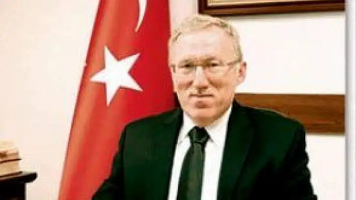 BAKAN YILDIZ'IN YARDIMCISINDAN ŞOK İSTİFA