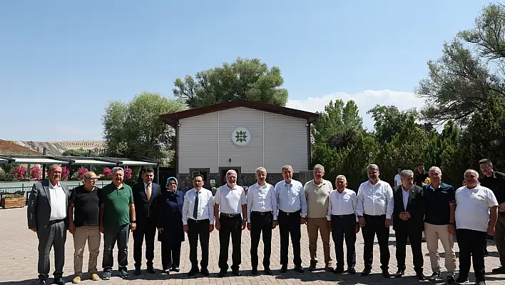 Bakandan Kayseri Şeker'e ziyaret