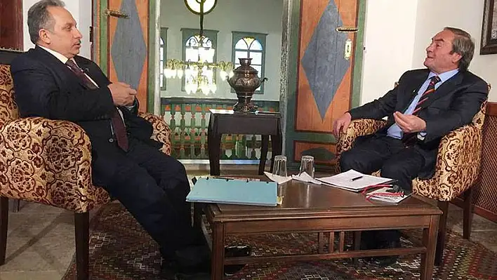 'Bakkala bile korumalarla gidiyordum'