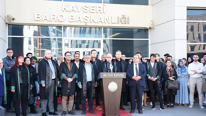 Baro önünde 'İsrail' açıklaması...
