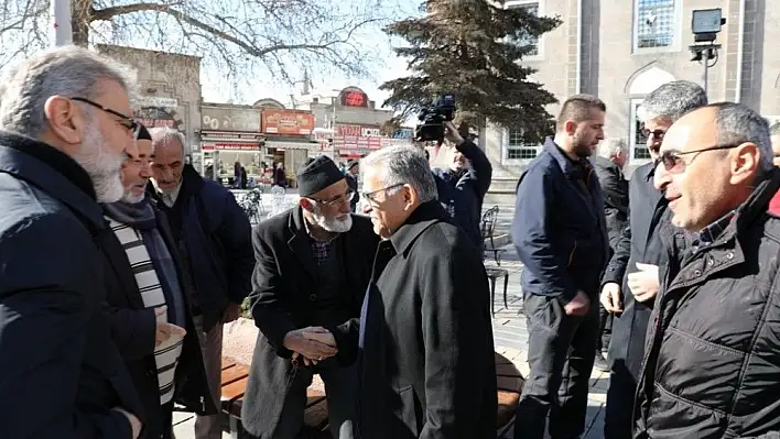 Başkan Büykkılıç Kazancılar Çarşısında 