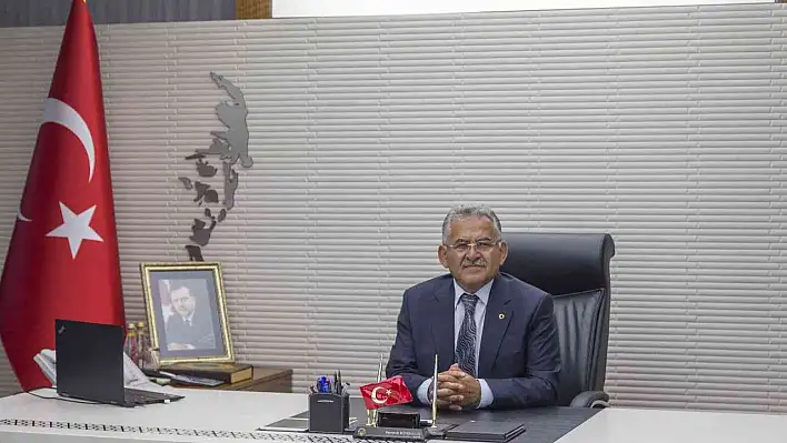 Başkan Büyükkılıç: 'Kayseri 103 yıldır aynı yerde, aynı kararlılıkla vatanına ve cumhuriyetine sahip çıkıyor'