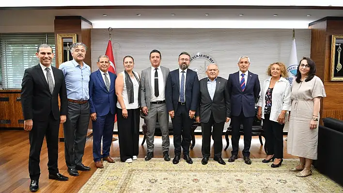 Başkan Büyükkılıç'a bakın kimler misafir oldu!
