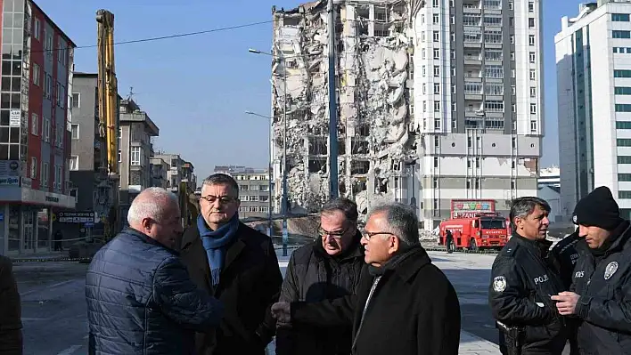 Büyükkılıç: Yıkım işlemini Kayseri Valiliği yapıyor!