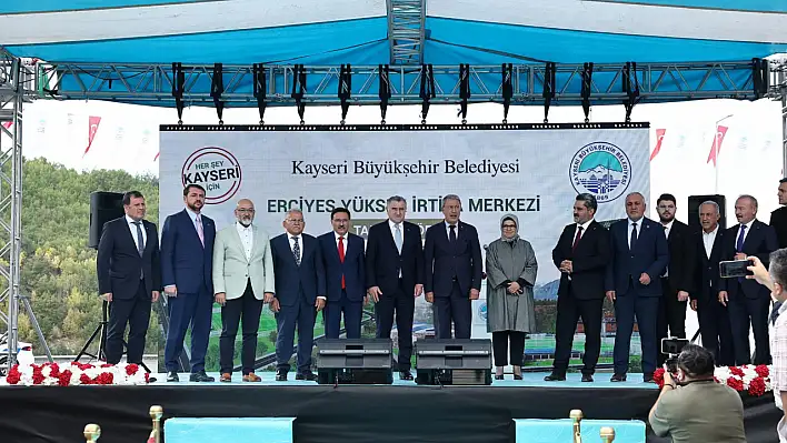 Başkan Büyükkılıç Bakan Bak'tan Erciyes'te neyin sözünü aldı?