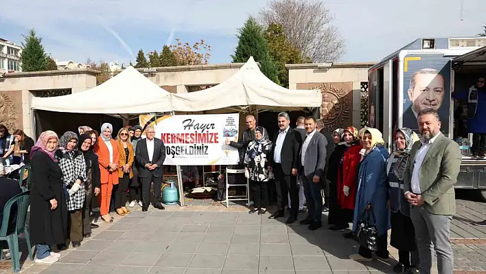 Depremzede çocuklar yararına panayır düzenlendi