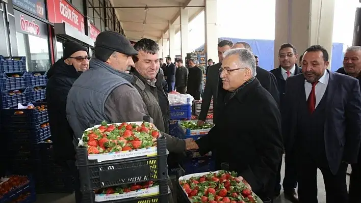 Başkan Büyükkılıç: 'Hallerin altyapısı yenilenecek ve modernizasyonu sağlanacak.'