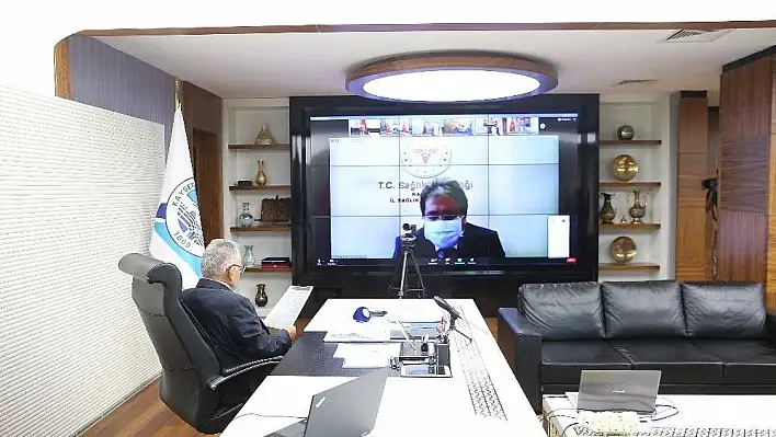 Başkan Büyükkılıç İl Pandemi Kurulu Toplantısına katıldı
