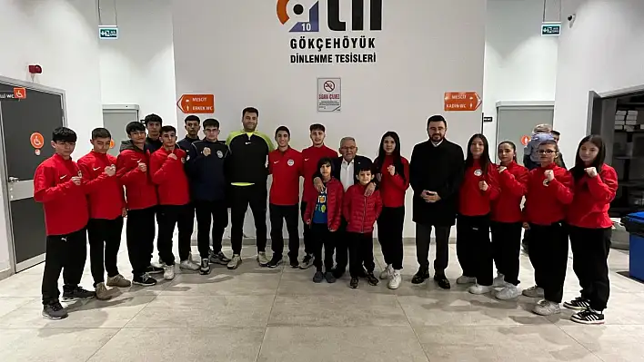 Başkan Büyükkılıç, Kayseri'yi gururlandıran sporcuları tebrik etti