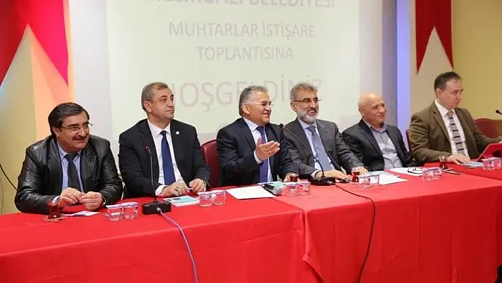 Başkan Büyükkılıç Muhtarlar Toplantısında yeni yıl yatırımlarını anlattı