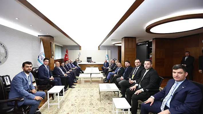 Başkan Büyükkılıç, MÜSİAD heyetini ağırladı