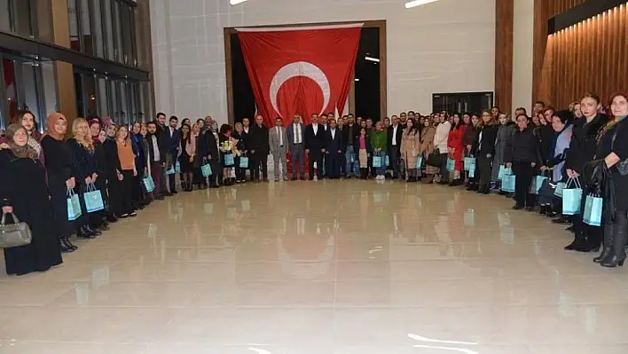 Başkan Büyükkılıç, 'Öğretmenlerimize Özel Hizmetler'
