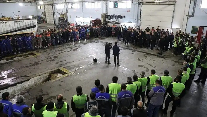 Başkan Büyükkılıç'tan Melikgazi personeline veda ziyaretleri