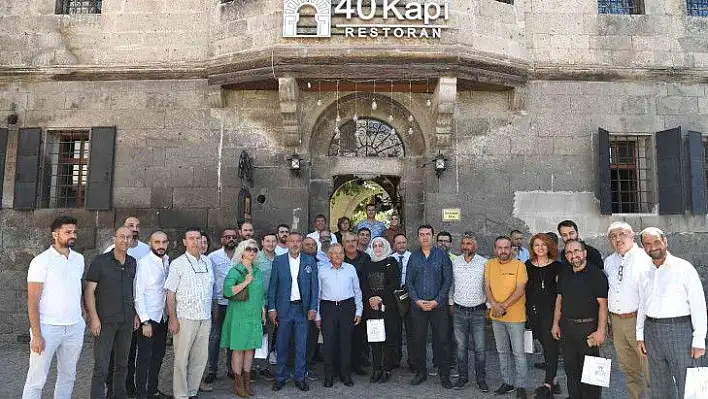 Büyükkılıç'tan turizm zirvesi