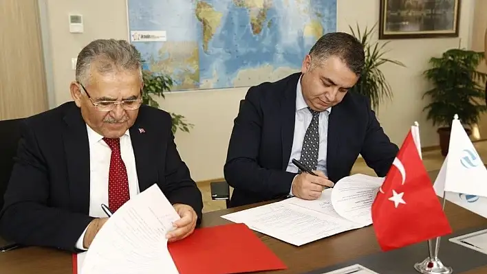 Başkan Büyükkılıç, USHAŞ'ın Ankara ve İstanbul'dan sonra üçüncü bürosunu Kayseri'de açması için protokol imzaladı
