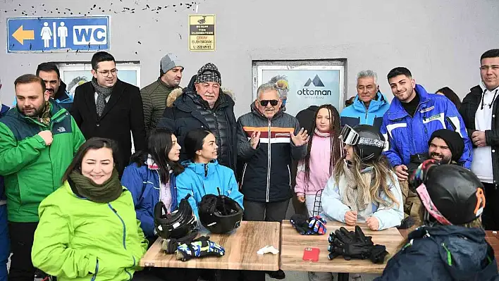 Büyükkılıç, Turistlerle Erciyes'te Buluştu