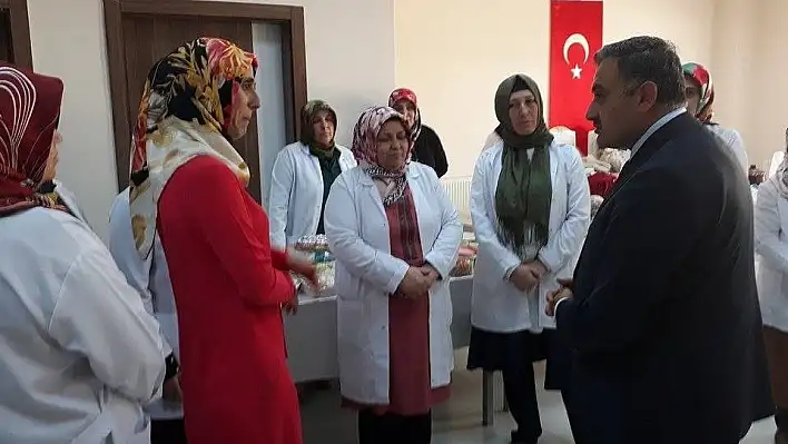 Başkan Cabbar Hanımeli Pazarını ziyaret etti