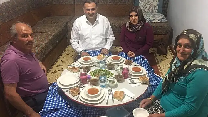 Başkan Cabbar iftarda vatandaşlarla buluşmaya devam ediyor