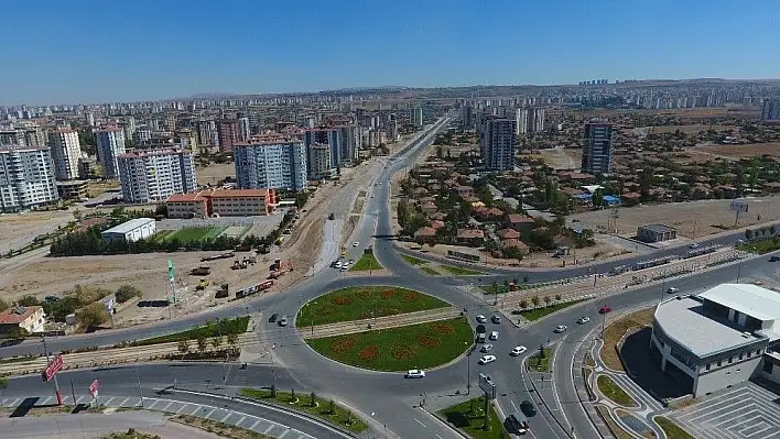 Başkan Çelik: Kayseri'ye çok yakışan bir bulvar oldu