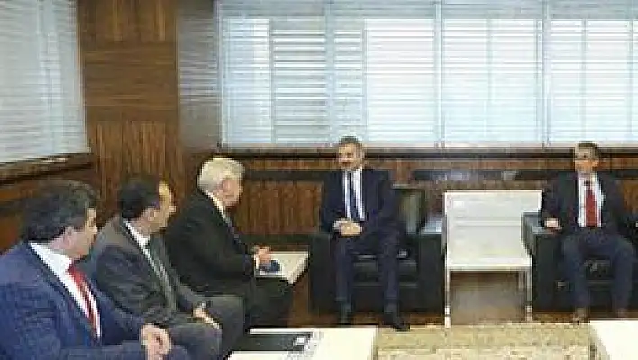 HALK OTOBÜSÇÜLERİ ÇELİK'TEN ZAM İSTEDİ