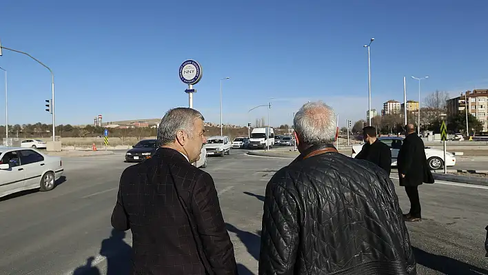 Başkan Çelik, üst kısmı trafiğe açılan Terminal Katlı Kavşağı'nda incelemelerde bulundu