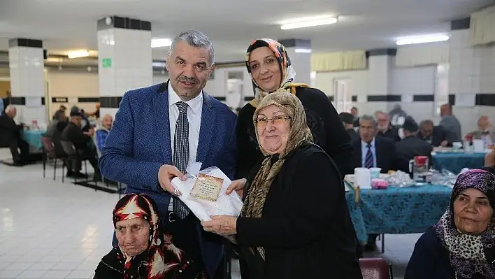 'Yaşlılarımızın duası en büyük güç kaynağımız'