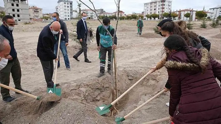 Başkan Çolakbayrakdar: 'Sevdamız daha yeşil Kocasinan ve Kayseri'