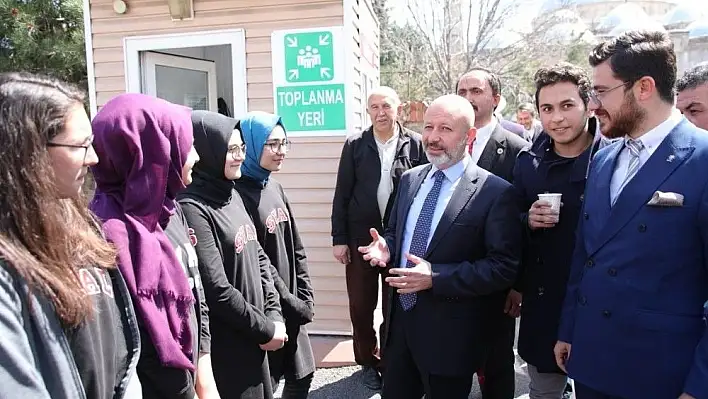 Başkan Çolakbayrakdar'dan gençlere müjde