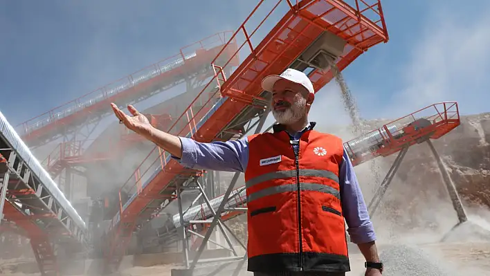 Başkan Çolakbayrakdar: Türkiye'ye örnek oluyoruz